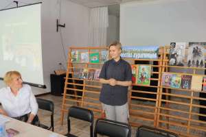Картины Ю. Никулкиной были представлены на творческих встречах Любови Лесовой в Курагино